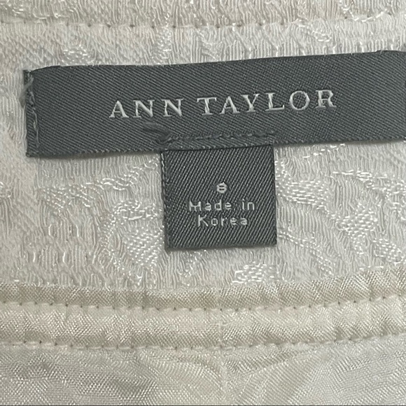 Ann Taylor sz 8 Ivory Cream Embossed Patterned Classic Side Zip Pencil Skirt - Picture 8 of 9